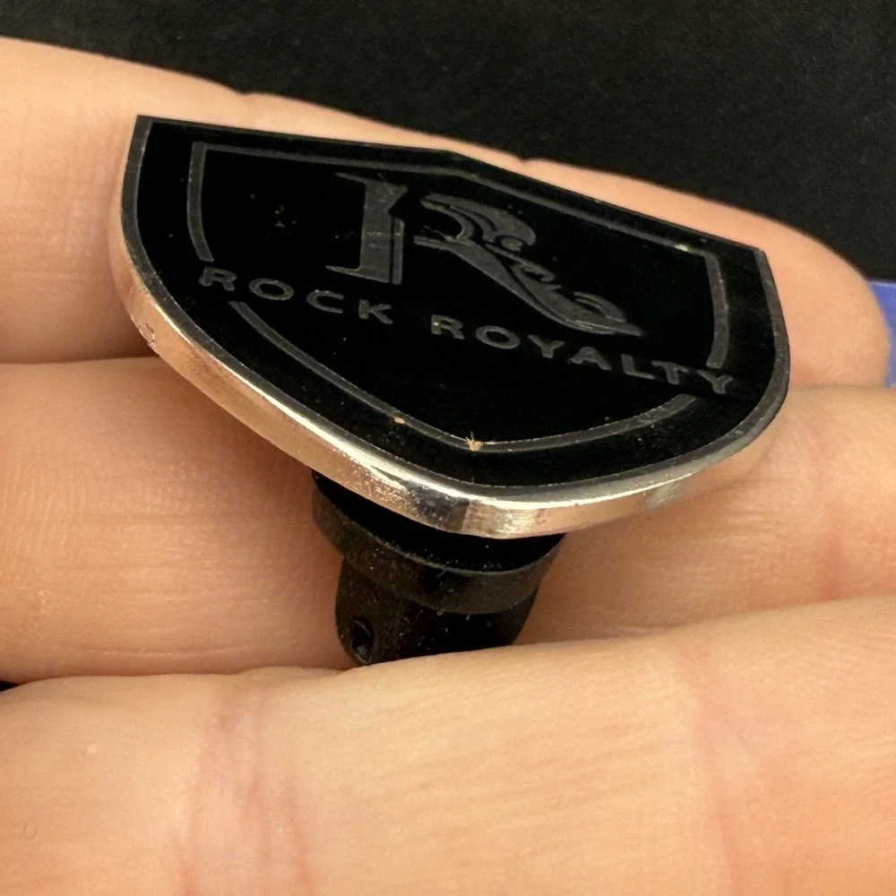 Vintage Hard Rock Cafe Brooch Pin Sonic Temple Black Enamel Rock Royalty